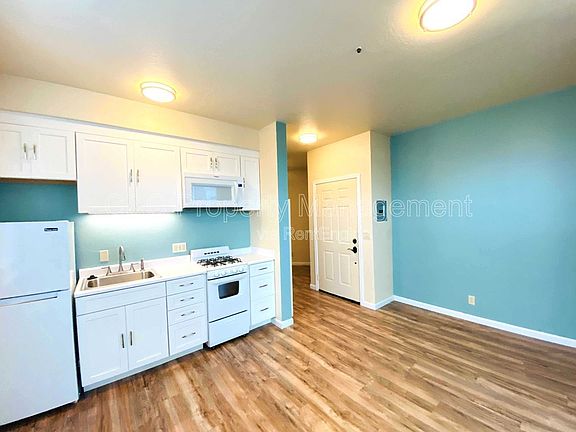 3rd image of 610 Pacific Ave APT 3
