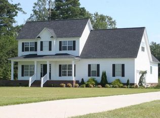 2154 Ivy Rd, Greenville, NC 27858