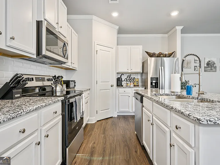 2059 Pinnacle Walk Dr — Photo 7