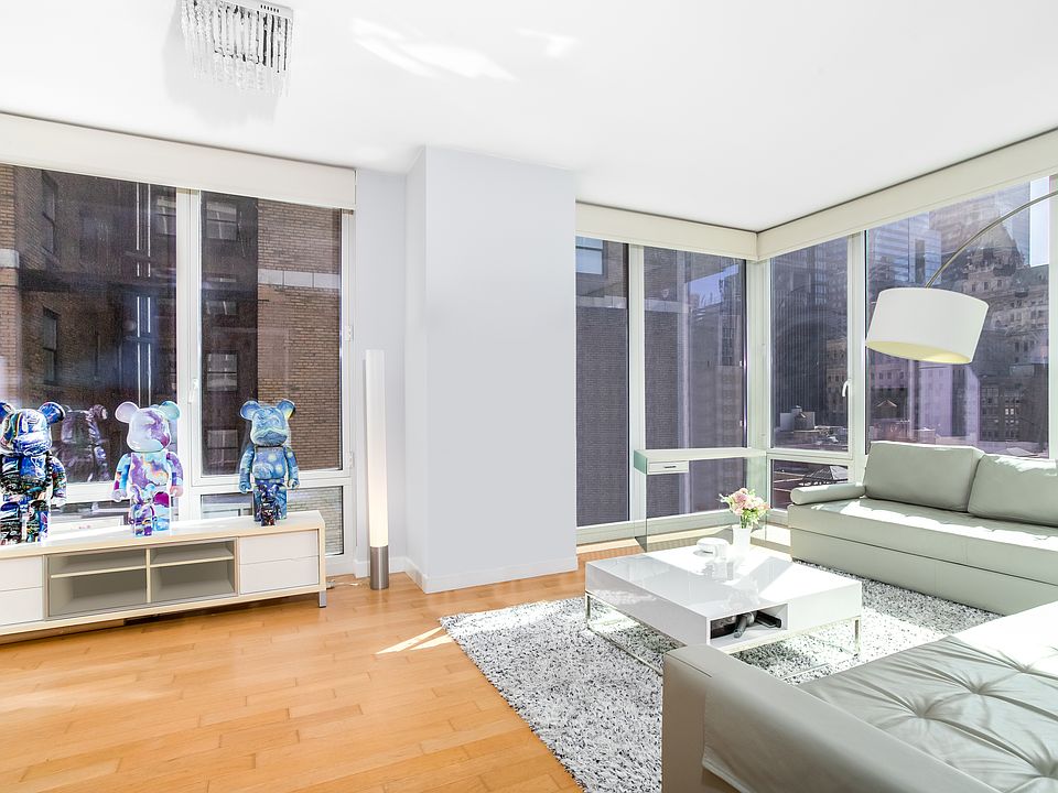 1st image of 247 W 46th St APT 604