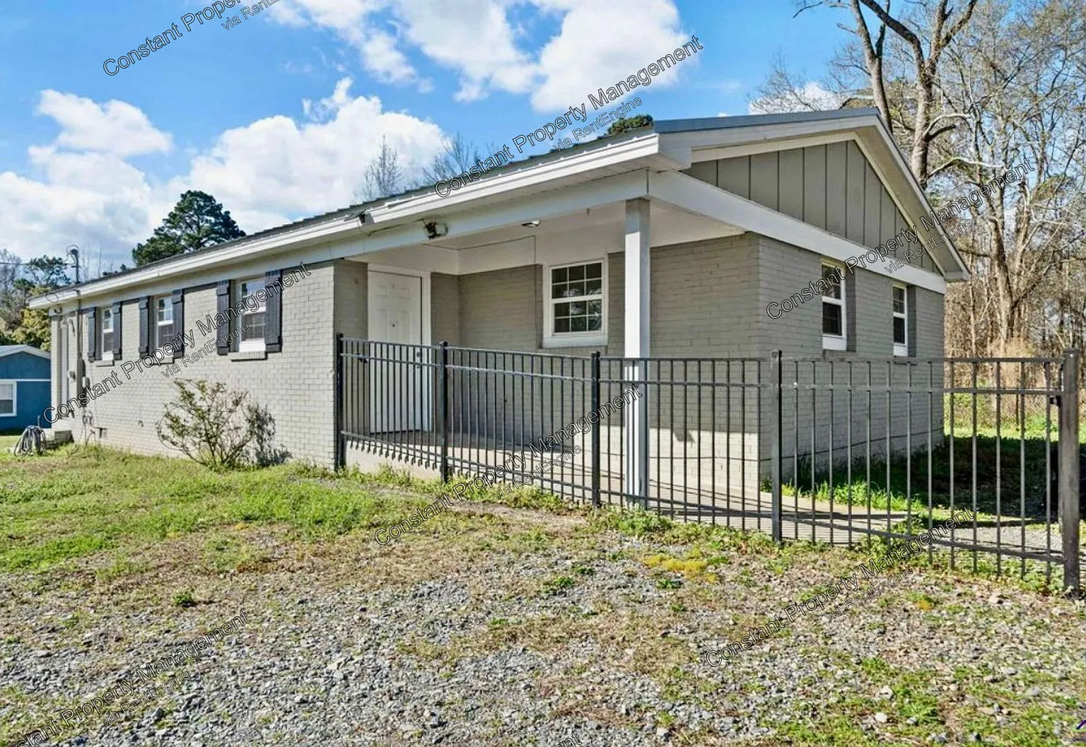 3 bed, 1.0 bath, 1247 sqft, $1,395 — Photo 2