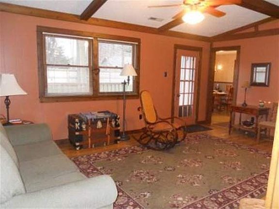 3rd image of 2509 Natalie Ln
