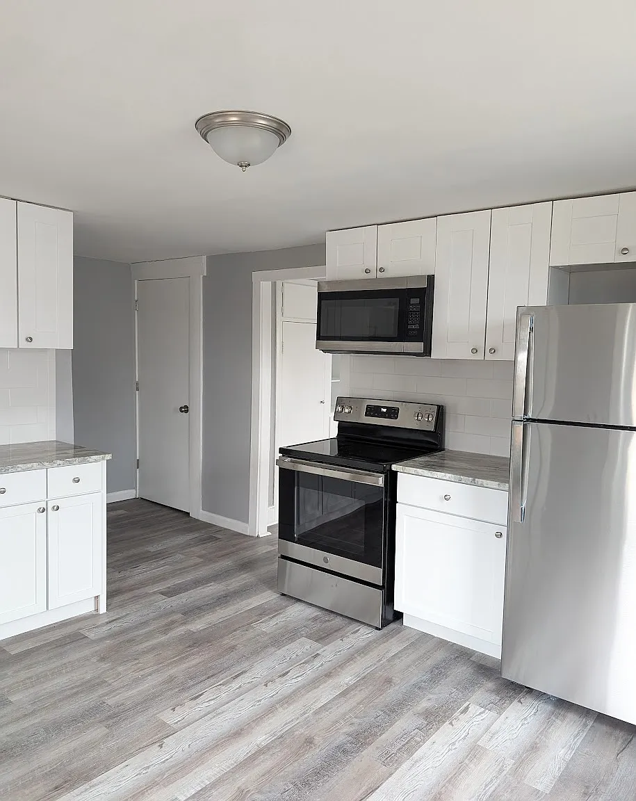 2 bed, 1.5 bath, $1,750 — Photo 2
