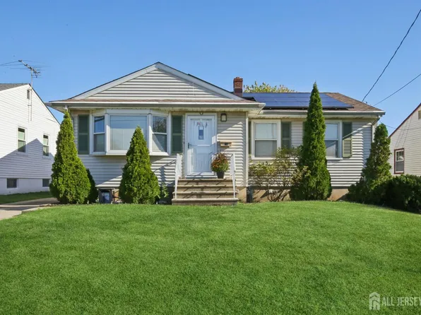 70 Tyler Ave, Iselin, NJ 08830