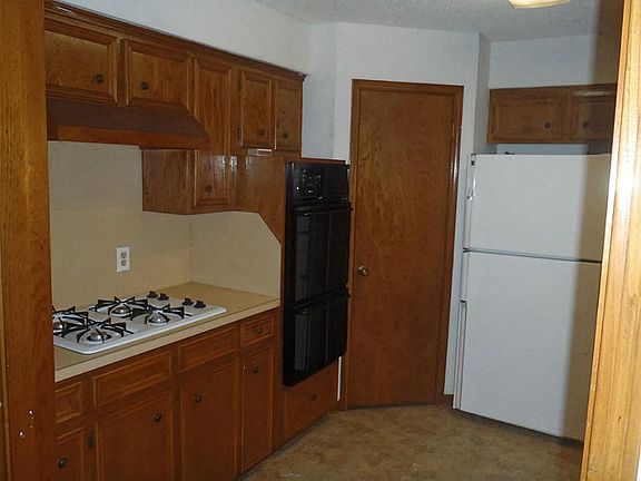 2nd image of 6606 Trimstone Dr