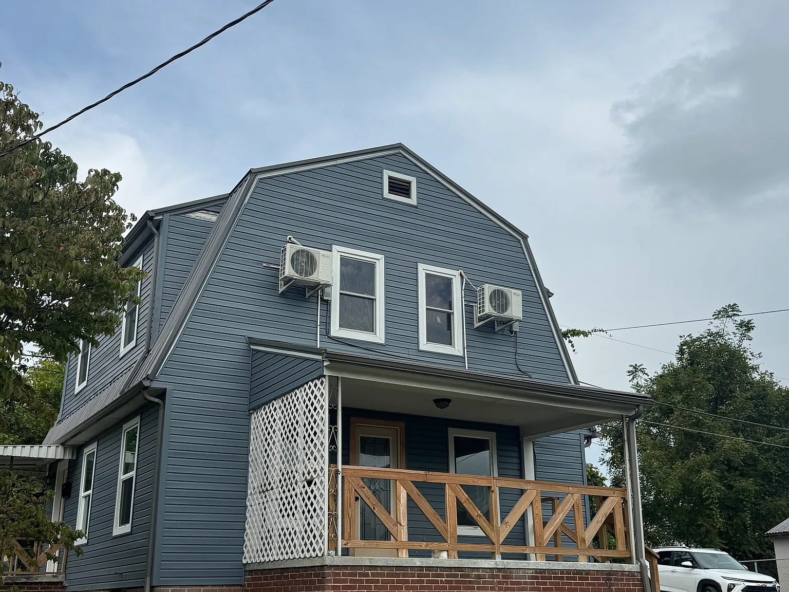 3 bed, 1500 sqft, $1,600 — Photo 2