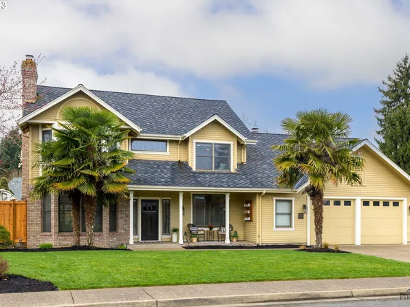 1586 Victorian Way, Eugene, OR 97401