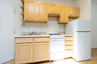 Rented by City Connections Realty