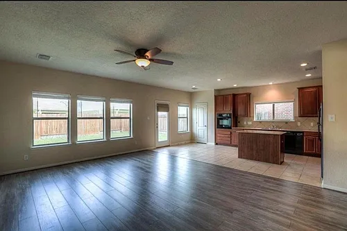 29610 Legends Glen Dr Photo 1