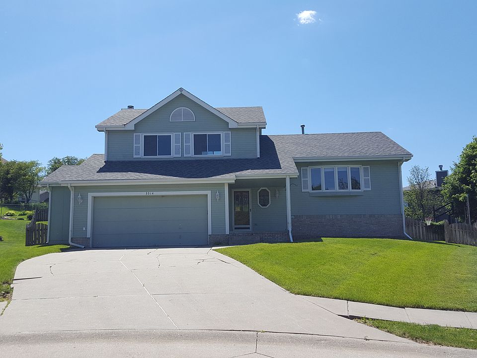 1st image of 3314 N 122nd Cir
