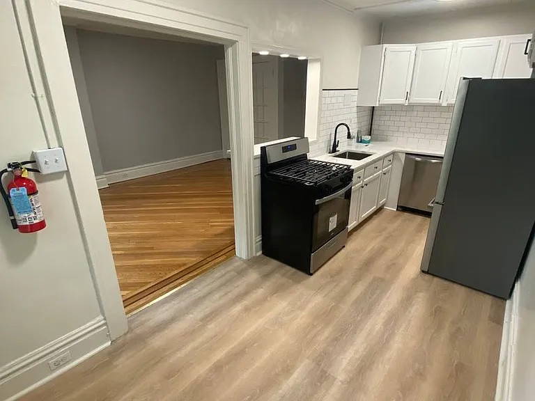 Hillside Gardens Apartment Homes — Photo 37