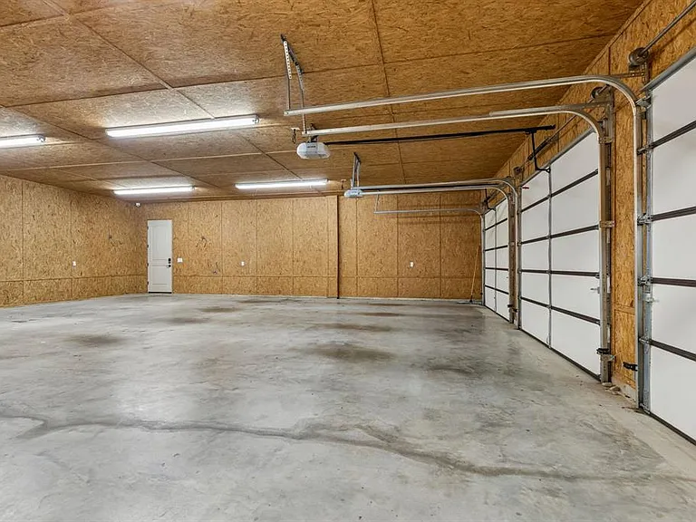517 Pine Island Cir — Photo 36