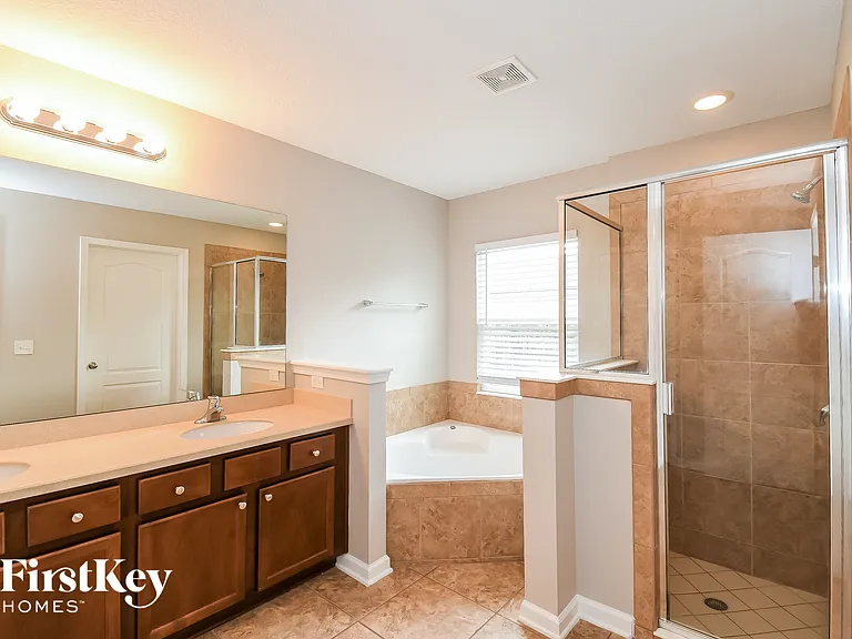 6395 Rolling Tree St — Photo 10