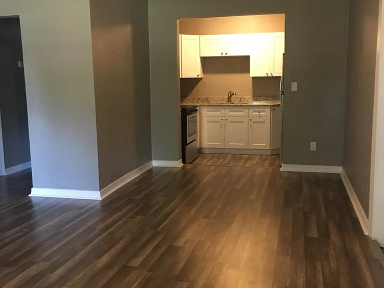 1317 W Nassau St — Photo 3