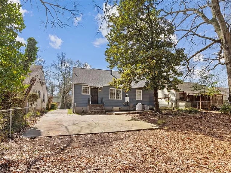 1649 Beecher St SW — Photo 30