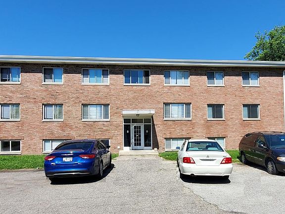 5th image of 3825 N Whittier Pl #7