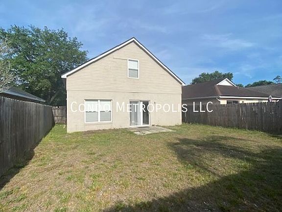 2nd image of 2511 Woods Edge Cir