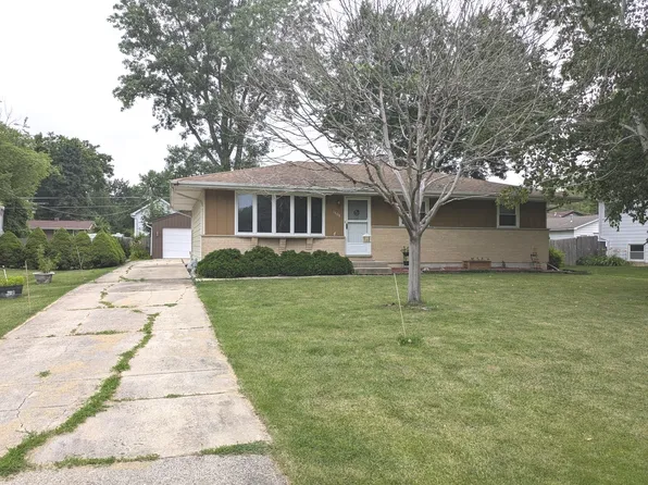 1408 Landon Ave, Winthrop Harbor, IL 60096