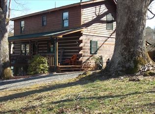 90 Hemlock Dr, Suches, GA 30572