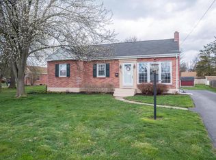 423 Hawthorne Dr, Lancaster, PA 17603