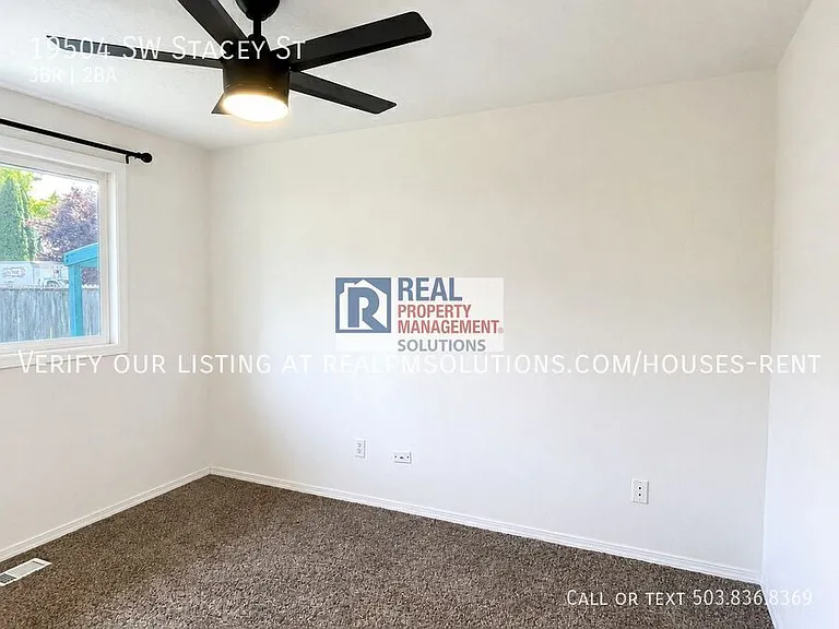 19504 SW Stacey St — Photo 35