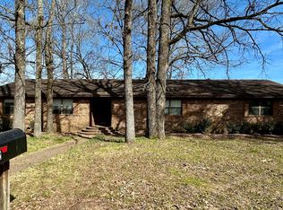 1102 Ridgewood Dr, Russellville, AR 72801