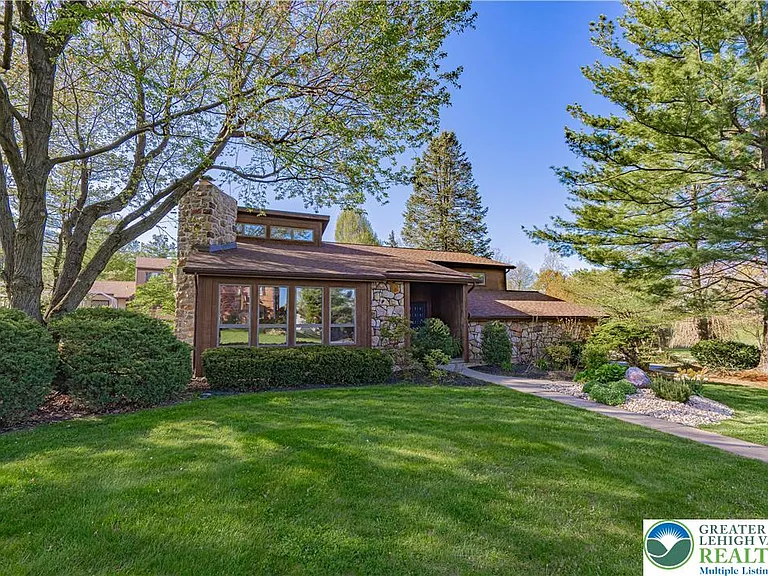 3705 Vale View Dr S — Photo 7