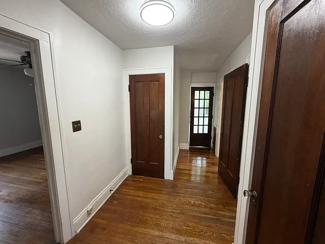 3340 E Fairfax Rd — Photo 10