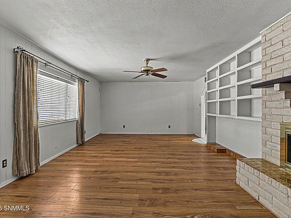 3rd image of 613 San Ysidro Rd