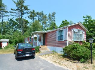 3 Roosevelt Rdg, Carver, MA 02330