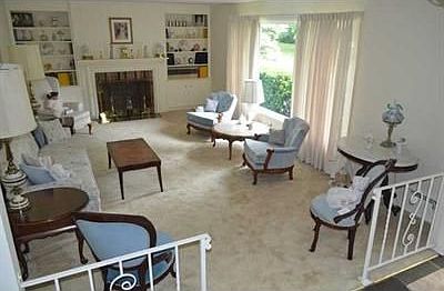 3rd image of 11 Old Farm Cir