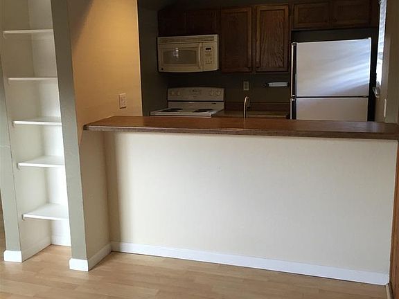 4th image of 3148 Bristle Branch Dr