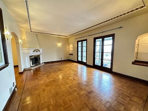 2nd image of 258 Templeton Ave #2/1