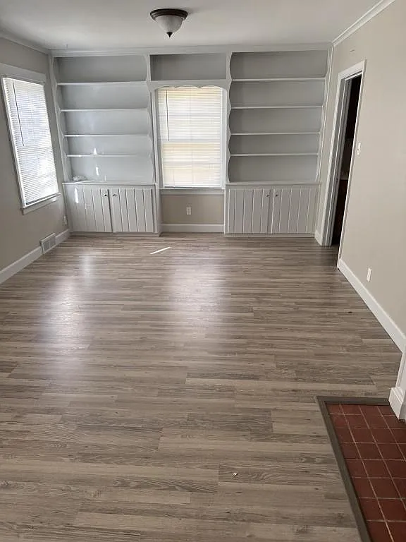 1308 Charles — Photo 3
