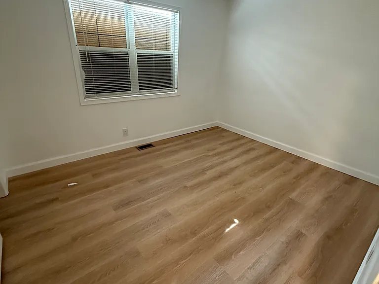 1502 E Arnold St — Photo 7