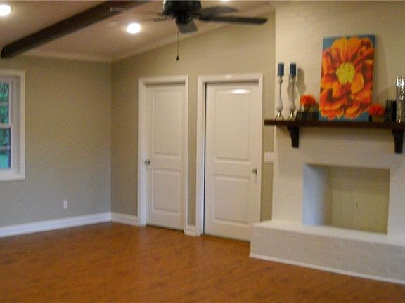 4th image of 1317 Highland Dr
