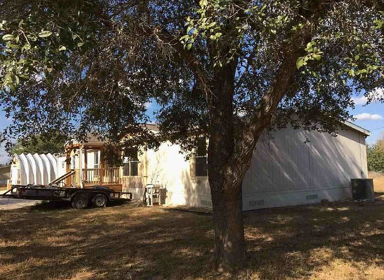 1st image of 400 Avery Cir
