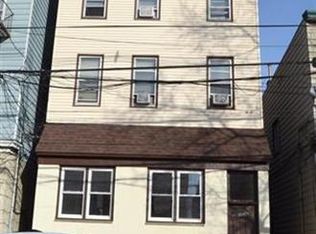 333 Avenue E APT 3, Bayonne, NJ 07002