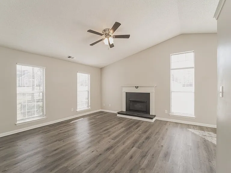 9236 Kimmel Ln — Photo 5