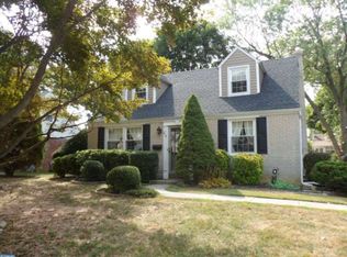 412 Scenic Rd, Springfield, PA 19064