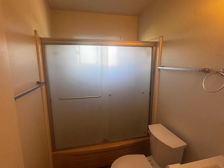 318 Warren Ave #1 — Photo 8
