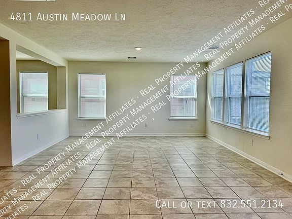 5th image of 4811 Austin Meadow Ln