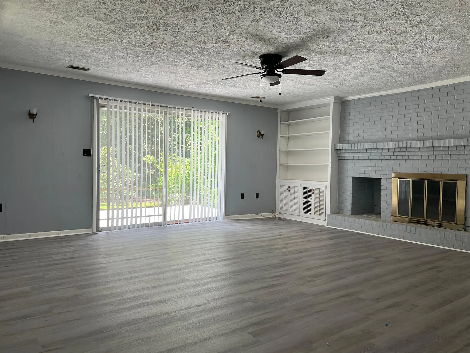 3 bed, 1774 sqft, $2,700 — Photo 2