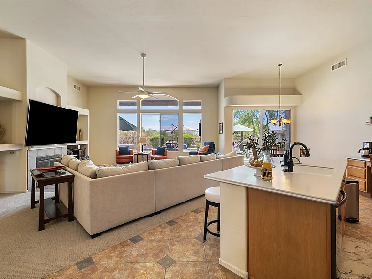 4577 E Buckhorn Trl — Photo 8