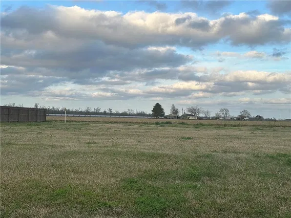 1020 N Millet Dr, Gramercy, LA 70052