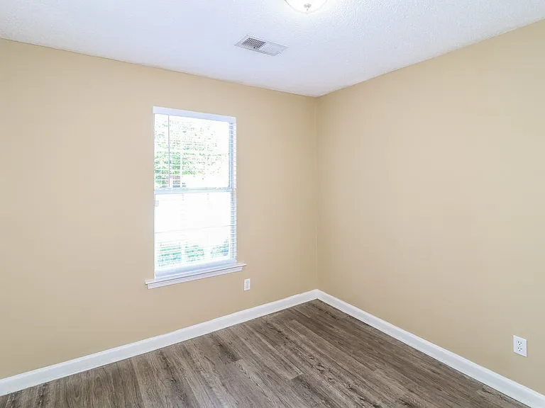 2753 Virginia Woods Pl — Photo 13
