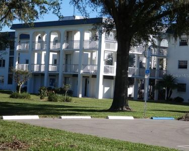 4801 Airport Rd APT 208, Zephyrhills, FL, 33542
