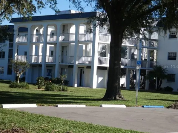 4801 Airport Rd APT 208, Zephyrhills, FL 33542