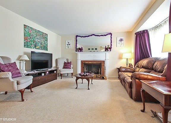 2nd image of 5333 Grove St