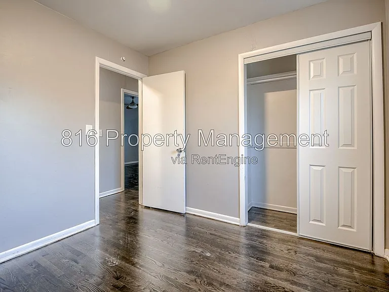 8710 Kentucky Ave — Photo 15